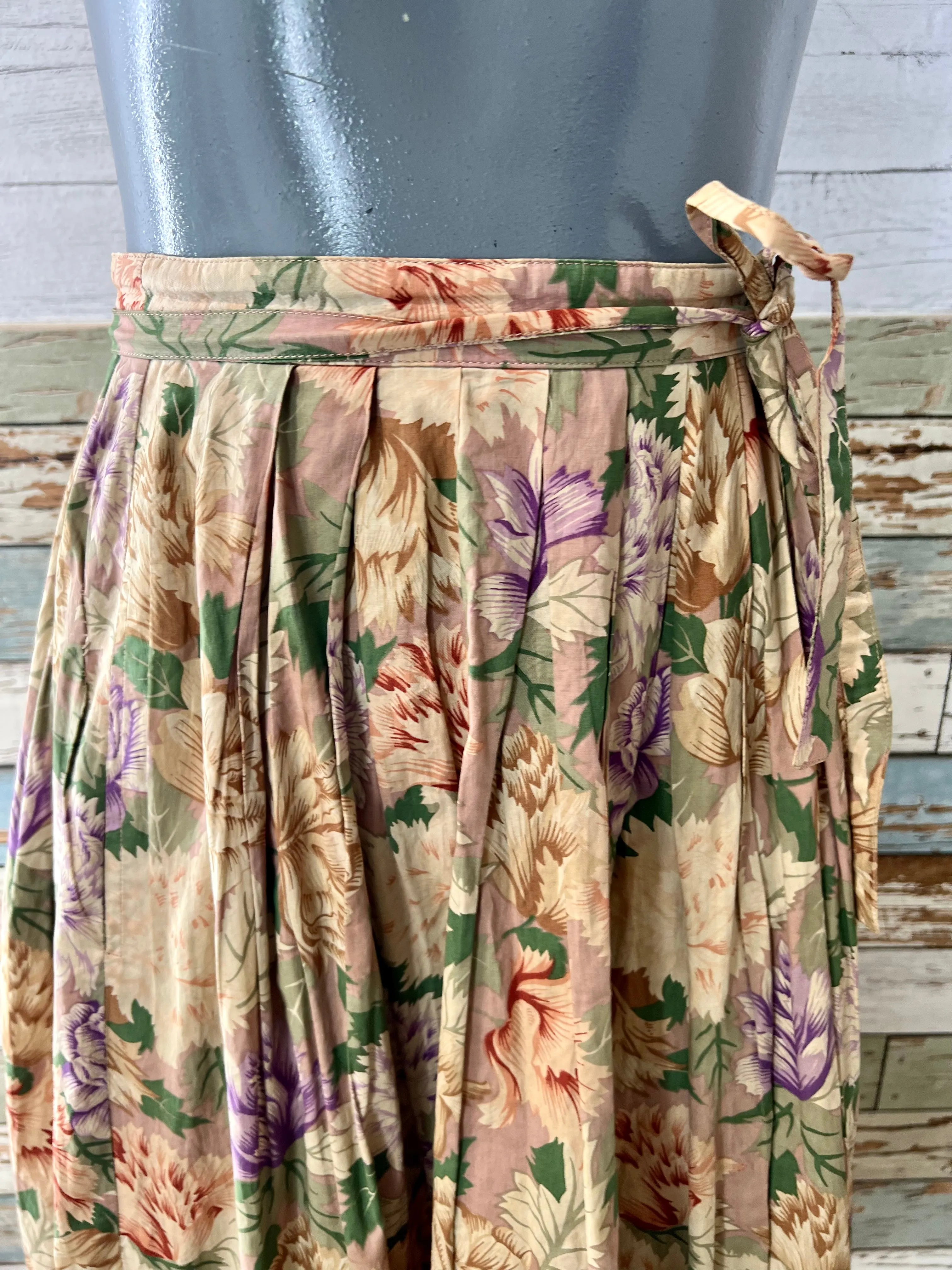 80’s Beige & Lilac Multicolor Flower Print Skirt By Synonyme