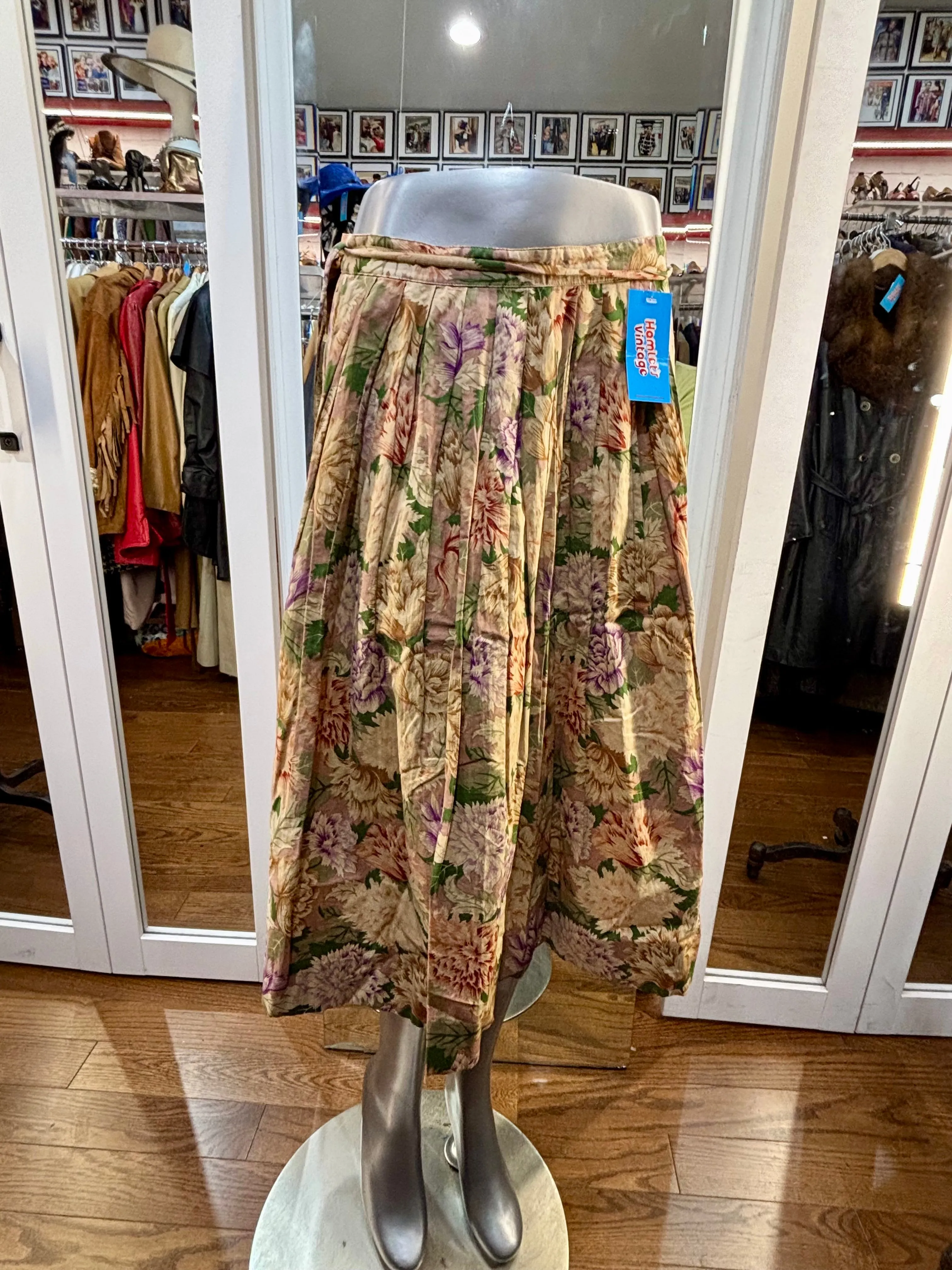 80’s Beige & Lilac Multicolor Flower Print Skirt By Synonyme