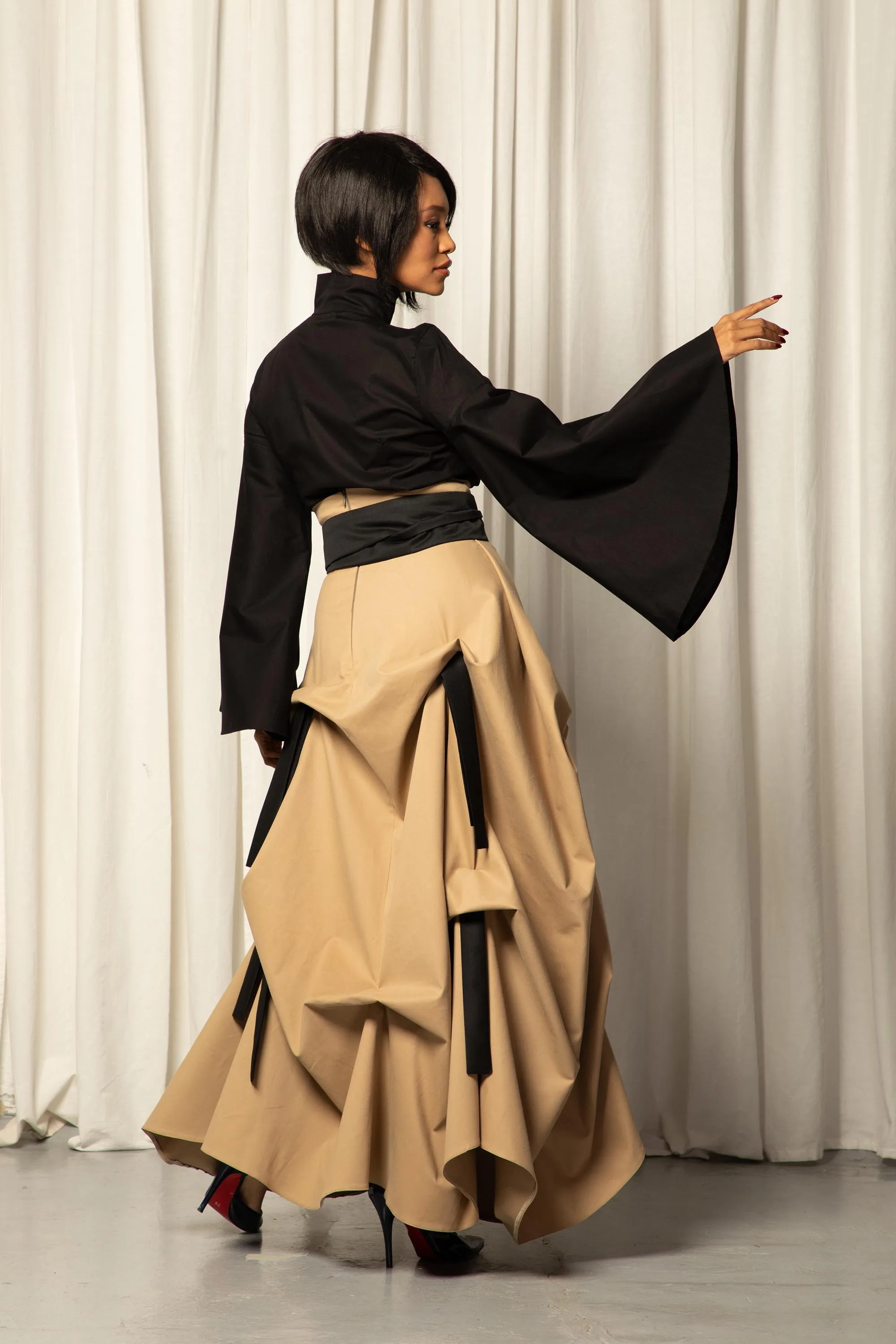 DRAPED SKIRT WITH BELT