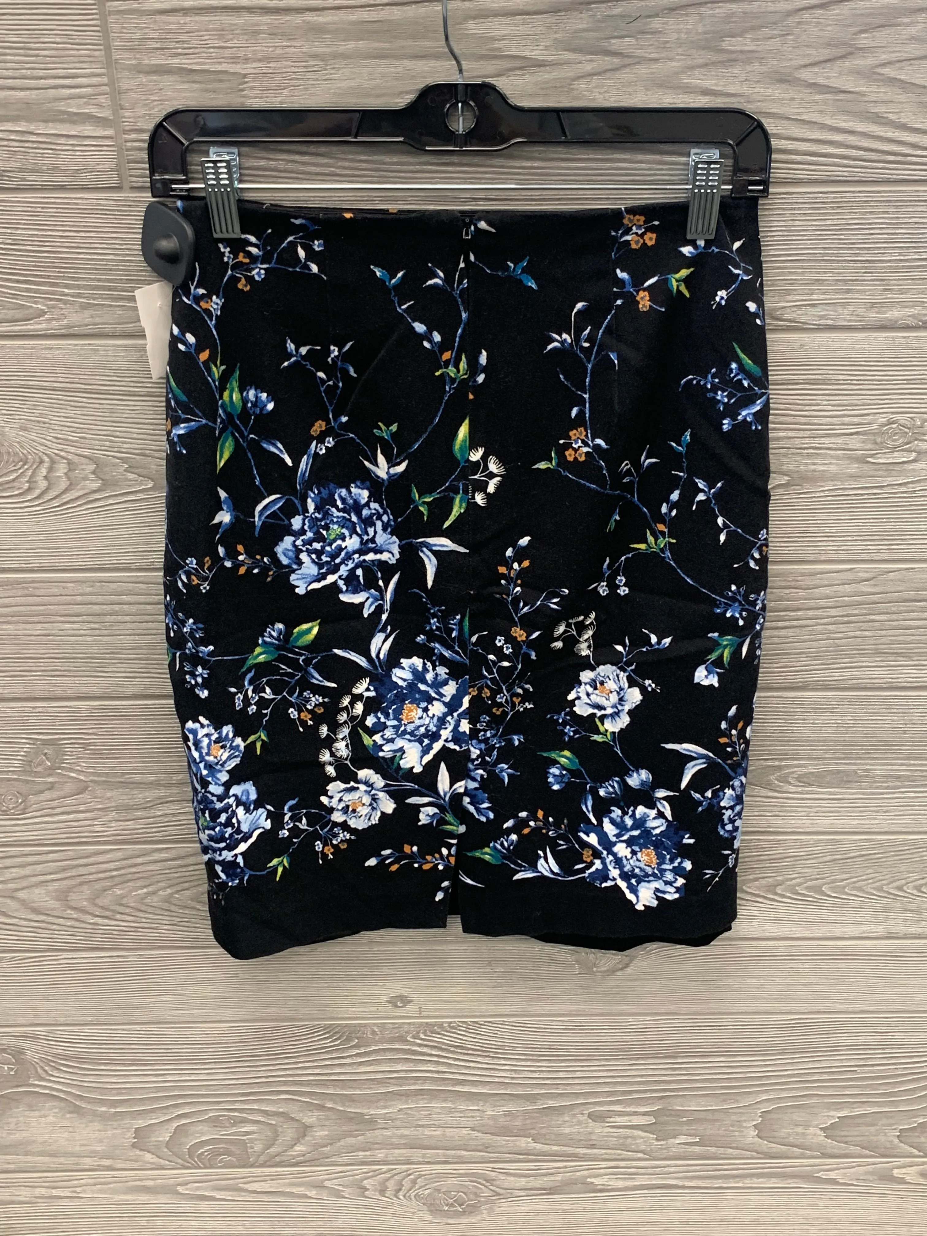 Floral Print Skirt Midi White House Black Market, Size 2