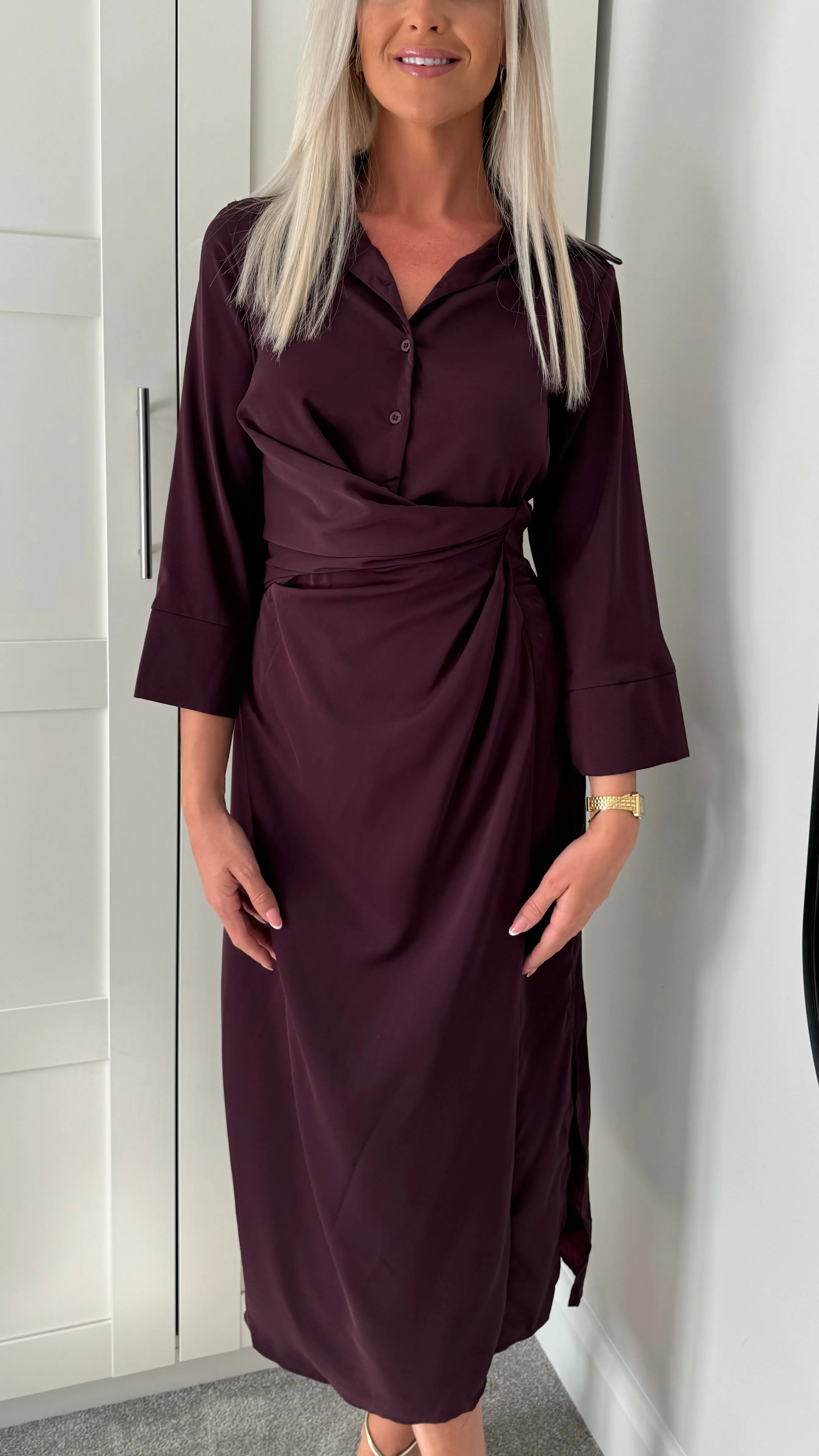 Harlyn Burgundy 3/4 Sleeve Gathered Waist Shirt Midi Dress