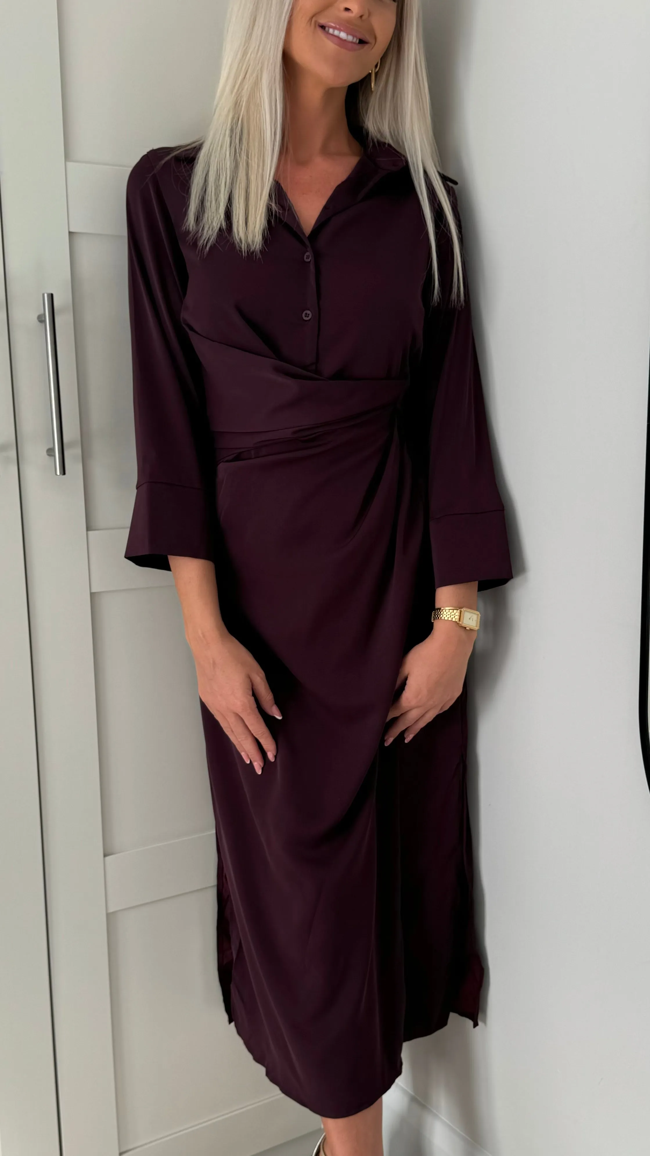 Harlyn Burgundy 3/4 Sleeve Gathered Waist Shirt Midi Dress