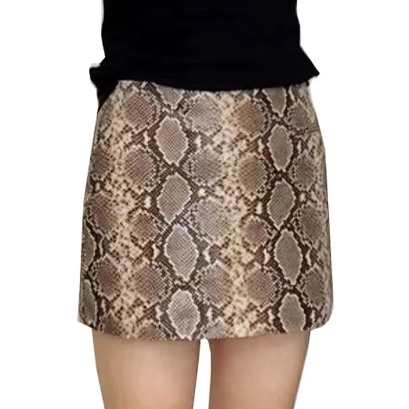 Trend4us Women's Chic Mini Skirt