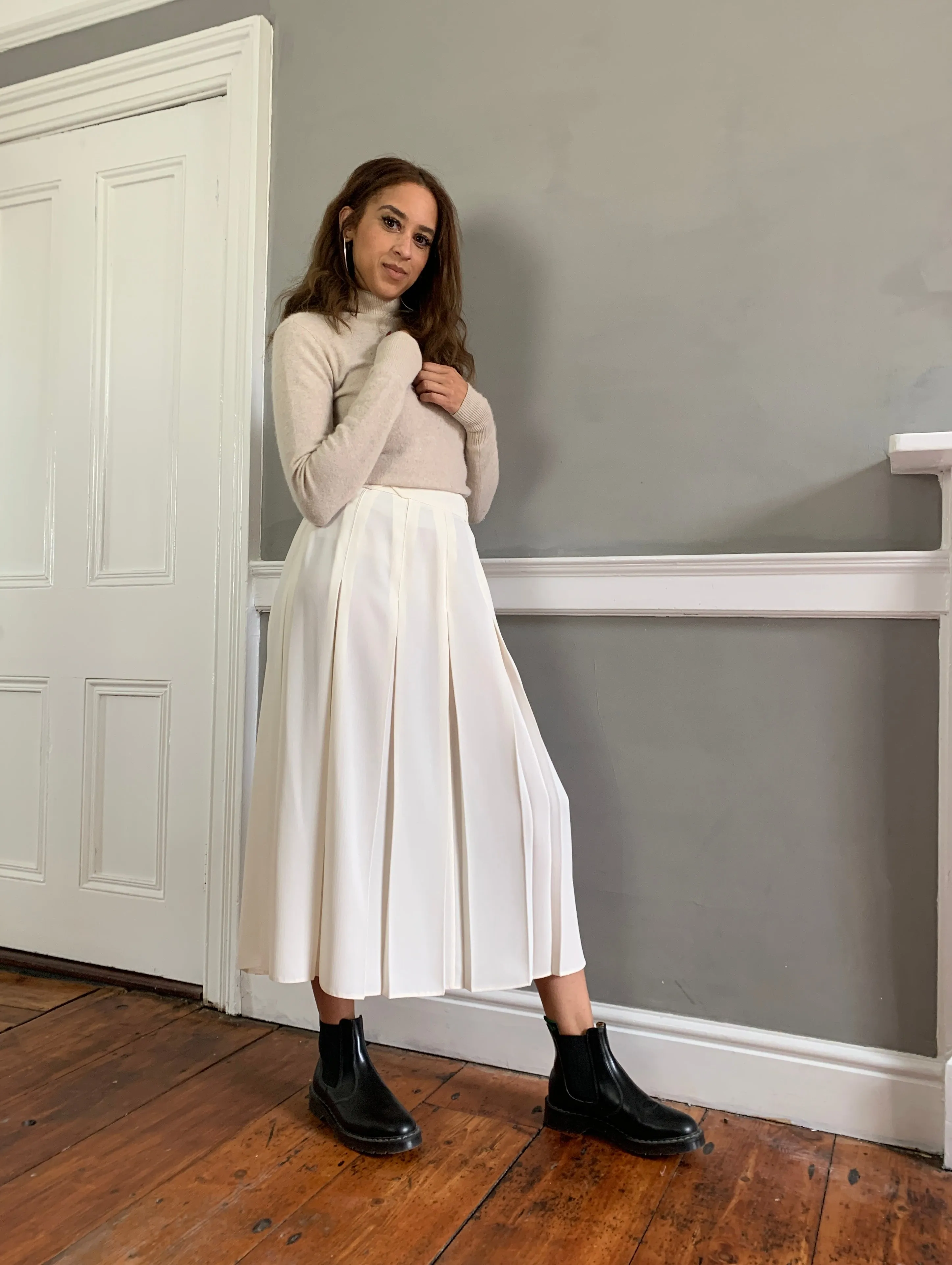 Vintage pleated cream midi skirt